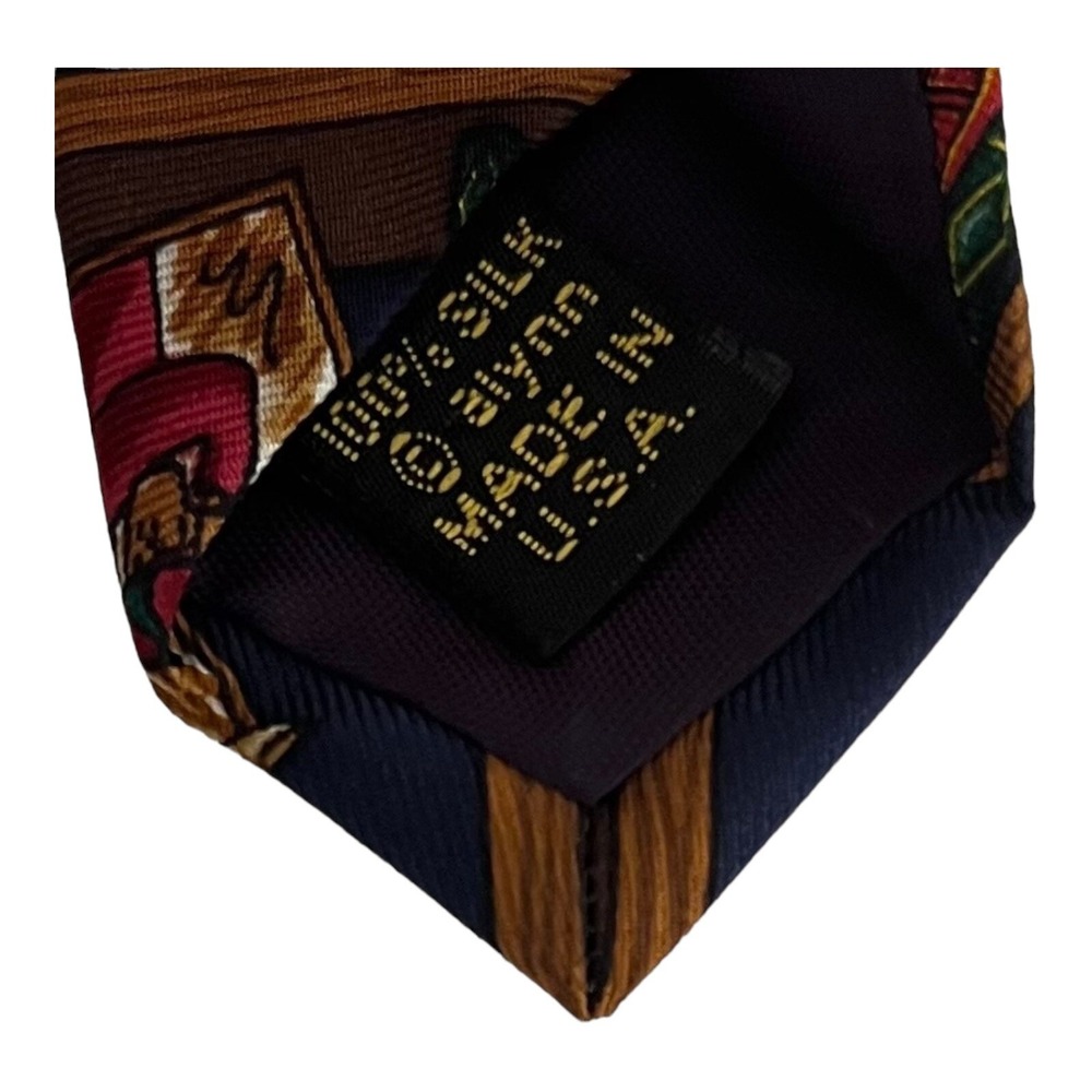 Alynn Neckwear Mens Neck Tie Made in USA 100% Silk Golf Theme Trophy Tee Clubs - Picture 4 of 5
